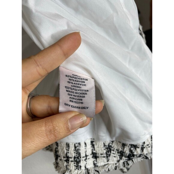 Chic Tweed Pearl Button Crop Jacket | Black White Plaid Bouclé Blazer S - Picture 4 of 9